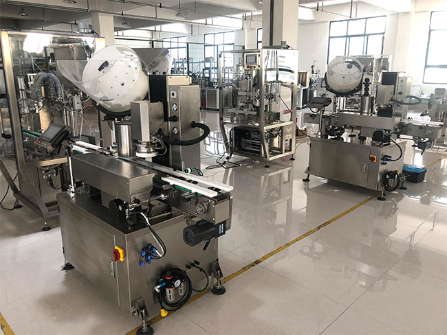 �ǻ��Ͼ����w�C(j��)�S��ֱ�N���w�C(j��)܇�gչʾ