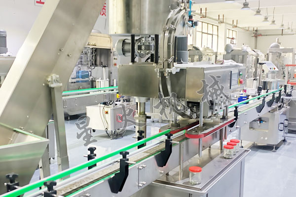 直列式全自動旋蓋機實拍圖